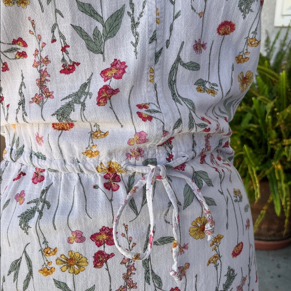 Floral V-Neck Midi Dress by Well Worn, Linen blend-feels great and pockets! Lg - Picture 3 of 8